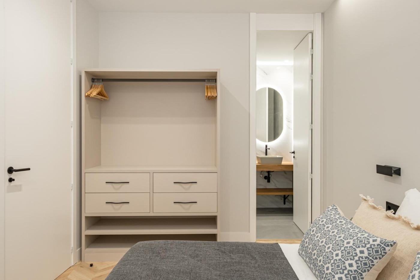 Centro Xx Calle Montera 5br 6bh Apartment *